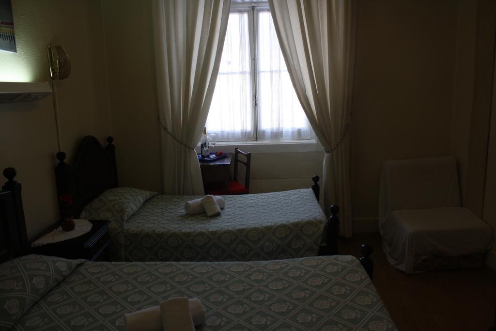 Pensao Residencial Estrela Do Mondego Hotel Lissabon Kamer foto