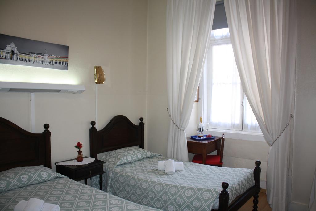 Pensao Residencial Estrela Do Mondego Hotel Lissabon Kamer foto